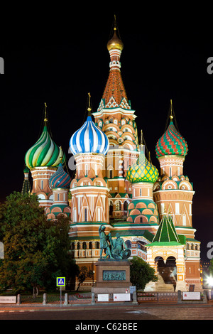 Kathedrale der Fürbitte (Basilius Kathedrale) in Moskau. Nacht-Ansicht vom Roten Platz entfernt. Stockfoto