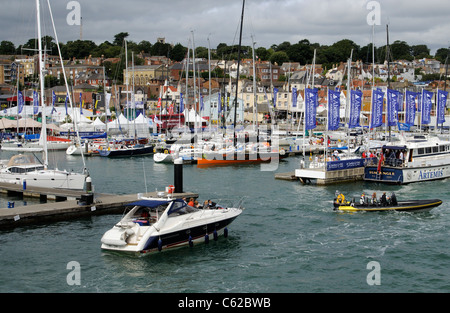 Cowes Yacht Haven an der River Medina West Cowes Isle Of Wight England UK Stockfoto