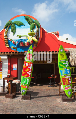 Eingang zum Senor Frogs Restaurant, bar und grill im South Beach Plaza, palm Beach, Aruba, Niederländische Karibik Stockfoto