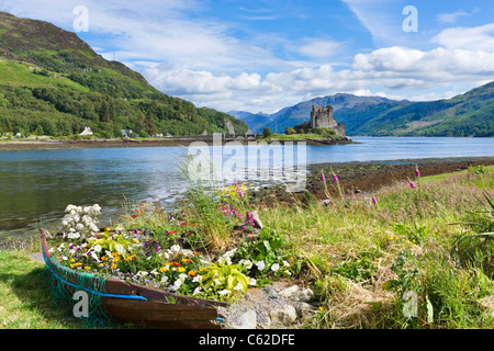 Blick auf Eilean Donan Castle, Loch Duich, Highland, Schottland, UK Stockfoto