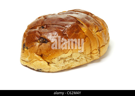 Brot in Scheiben Rosinen Brötchen auf weißem Hintergrund Stockfoto