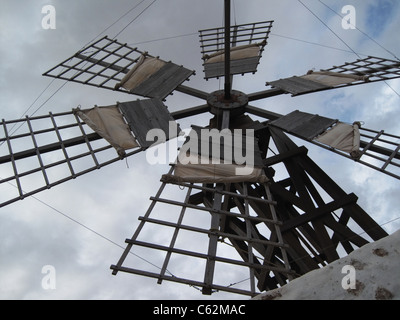 Alte Windmühle auf Fuerteventura Stockfoto