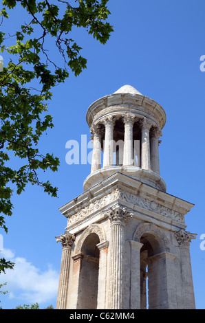 Römisches Mausoleum C30-20BC, Les Antiques de Glanum, in der ruinierten römischen Stadt oder römischen Stadt Glanum, Saint-Rémy-de-Provence, Provence, Frankreich Stockfoto