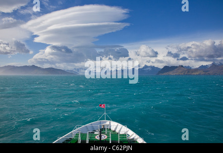 Segeln auf der MS Expedition in Richtung Hafen von Grytviken, Südgeorgien Stockfoto