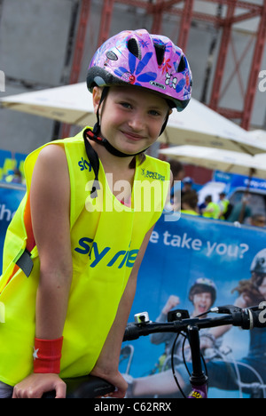 Kleiner Junge auf der Southampton Sky Ride 2011 Stockfoto