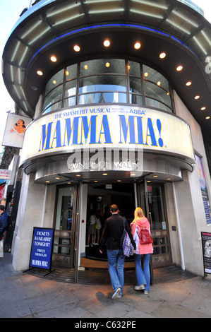 Prince Of Wales Theatre, Mamma Mia!, London, England, UK Stockfoto