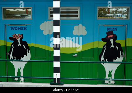 Toiletten in der Ben &amp; Jerry Eis-Fabrik, Waterbury VT Stockfoto