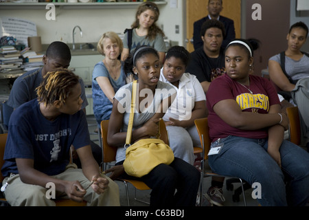 Studenten aus Detroit Community School teilnehmen an einem motivierenden Sommerprogramm Arbeit und Selbsterfahrung. Stockfoto