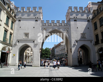 Karlstor (Stachus) in München, Deutschland Stockfoto