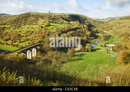 Blick vom Monsal Kopf, über Upperdale, Derbyshire, England Stockfoto