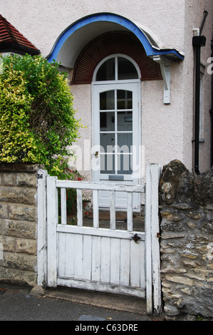 vor dem Eingang des inländischen Haus Headington Oxford England Vereinigtes Königreich Stockfoto
