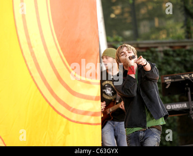 Jesse McCartney auf der Bühne für ABC Good Morning America Sommerkonzert mit Jesse McCartney, Bryant Park, New York, NY, 24. Juni 2005. Foto von: Fernando Leon/Everett Collection Stockfoto