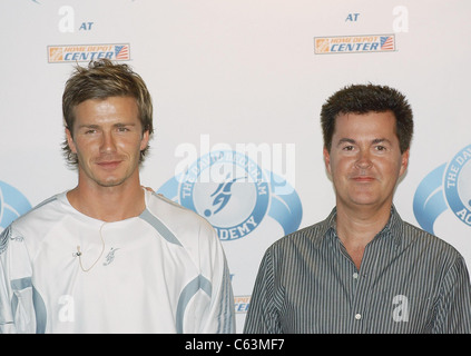 David Beckham, Simon Fuller bei der Pressekonferenz für David Beckham startet Home Depot Soccer Academy, The Home Depot Center Stockfoto