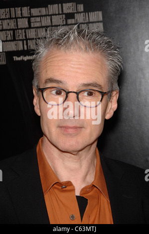 Michael Brook im Ankunftsbereich für THE FIGHTER Premiere, Graumans Chinese Theatre, Los Angeles, CA 6. Dezember 2010. Foto von: Michael Germana/Everett Collection Stockfoto