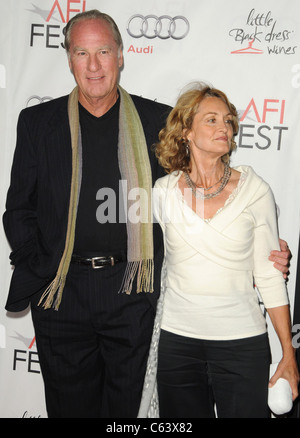 Craig, Doria Cook-Nelson im Ankunftsbereich für AFI Fest Herzstück Gala - The Company Men Premiere, Graumans Chinese Theatre, Los Angeles, CA 10. November 2010. Foto von: Dee Cercone/Everett Collection Stockfoto