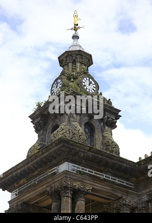 Der ehemalige Rathaus Burslem Clock Tower in Stoke-on-Trent The Potteries North Staffordshire Mitarbeiter West Midlands England UK Stockfoto