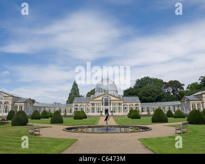 Außenseite des großen Konservatoriums Syon Park von Charles Fowler 1826 erbaut Stockfoto