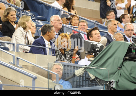 Star Jones, Alec Baldwin in Anwesenheit für uns Open 2010 Tennisturnier - di, USTA Billie Jean King National Tennis Center, Flushing, NY 7. September 2010. Foto von: Rob Rich/Everett Collection Stockfoto