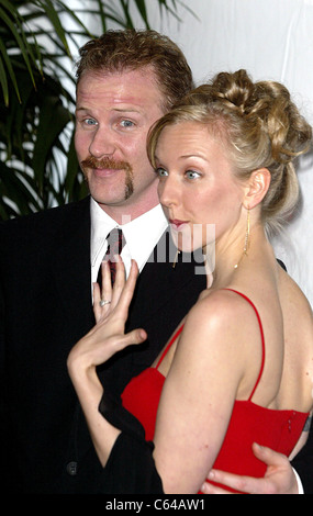 Morgan Spurlock, Alex Jamieson im Ankunftsbereich für 2005 Writers Guild Awards, Hollywood Palladium, Los Angeles, Kalifornien, 19. Februar 2005. Foto von: Emilio Flores/Everett Collection Stockfoto