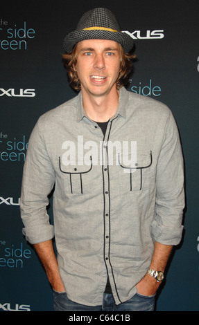 Dax Shepard im Ankunftsbereich für die DUNKLERE Seite des GREEN Debatte, Palihouse Holloway, West Hollywood, CA 8. Juli 2010. Foto von: Dee Stockfoto