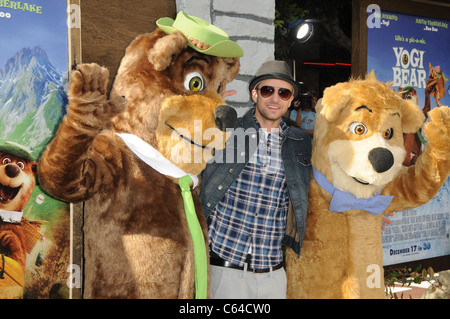 Justin Timberlake im Ankunftsbereich für YOGI BEAR Premiere, Graumans Chinese Theatre, Los Angeles, CA 11. Dezember 2010. Foto von: Dee Cercone/Everett Collection Stockfoto