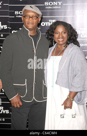 Samuel L Jackson bei der Ankunft für THE OTHER GUYS Premiere, The Ziegfeld Theatre, New York, NY 2. August 2010. Foto von: Kristin Callahan/Everett Collection Stockfoto