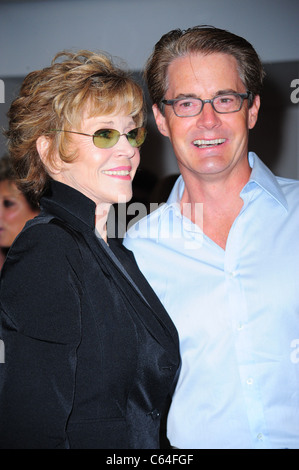 Jane Fonda, Kyle Maclachlan im Ankunftsbereich für THE TILLMAN STORY Premiere, MoMA Museum of Modern Art, New York, NY 9. August 2010. Stockfoto