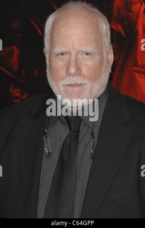 Richard Dreyfuss im Ankunftsbereich für RED Premiere, Graumans Chinese Theatre, Los Angeles, CA 11. Oktober 2010. Foto von: Elizabeth Stockfoto