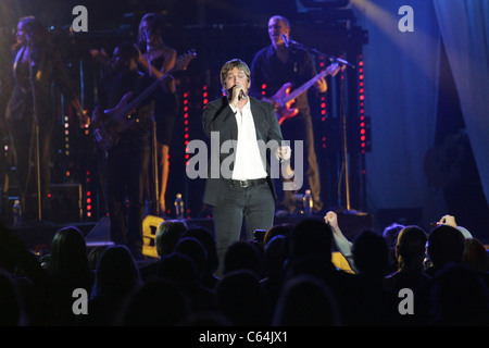 Rob Thomas in Anwesenheit für Andre Agassi Foundation for Education 15. Grand-Slam-für Kinder-Benefiz-Konzert, Wynn Las Vegas, Las Vegas, NV 9. Oktober 2010. Foto von: James Atoa/Everett Collection Stockfoto