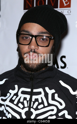 Travie McCoy in Anwesenheit für Sasha Grey Gastgeber bei der Playboy Club und Travie McCoy Gastgeber im Mond Nachtclub, Palms Resort Hotel und Casino, Las Vegas, NV 9. Oktober 2010. Foto von: MORA/Everett Collection Stockfoto