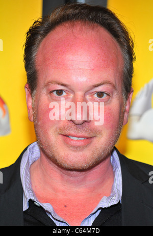 Tom McGrath im Ankunftsbereich für MEGAMIND Premiere, AMC Lincoln Square IMAX 13 Theater, New York, NY 3. November 2010. Foto von: Gregorio T. Binuya/Everett Collection Stockfoto