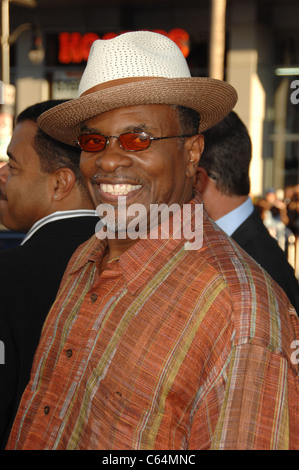 Keith David im Ankunftsbereich für Lottery Ticket Premiere, Graumans Chinese Theatre, Los Angeles, CA 12. August 2010. Foto von: Dee Cercone/Everett Collection Stockfoto