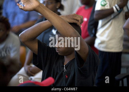 Studenten aus Detroit Community School teilnehmen an einem motivierenden Sommerprogramm Arbeit und Selbsterfahrung. Stockfoto