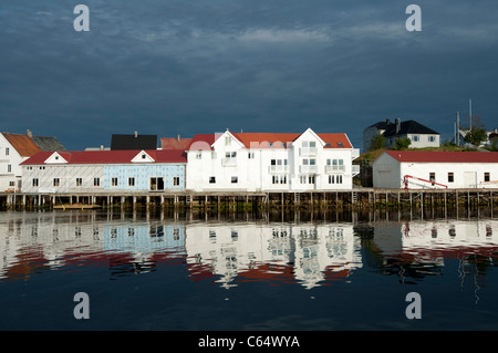 Der Hafen von Henningsvær in Lofoten, Norwegen Stockfoto