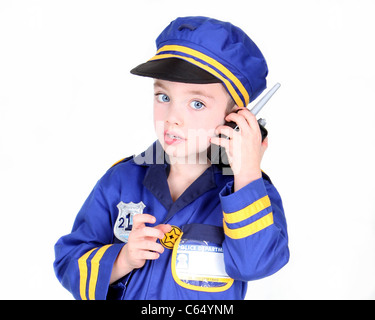 Junge Polizei Kostüm mit Hand-radio Stockfoto