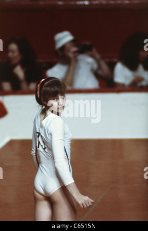 Nadia Comaneci (ROM) für die Olympischen Spiele 1976 in Montreal durchführen. Stockfoto