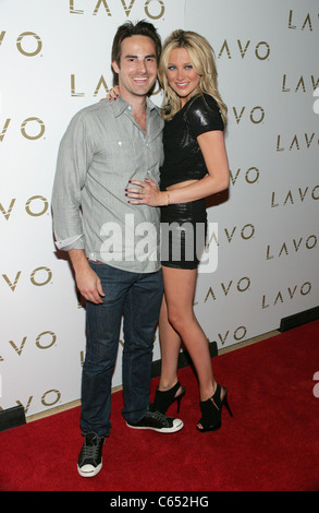 Mike Appel, Stephanie Pratt im Ankunftsbereich für LAVO 2nd Anniversary Celebration, LAVO Restaurant und Nachtclub The Palazzo, Las Stockfoto