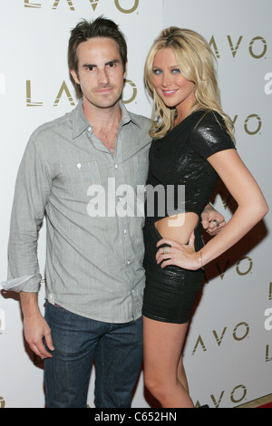 Mike Appel, Stephanie Pratt im Ankunftsbereich für LAVO 2nd Anniversary Celebration, LAVO Restaurant und Nachtclub The Palazzo, Las Stockfoto