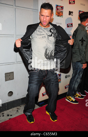 Michael "The Situation" Sorrentino im Ankunftsbereich für The Jersey Shore Soundtrack Album Release Party, Festzelt, New York, NY 13. Juli 2010. Foto von: Gregorio T. Binuya/Everett Collection Stockfoto