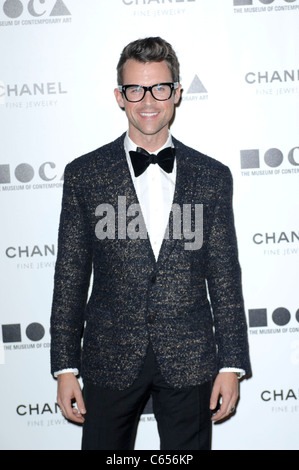 Brad Goreski im Ankunftsbereich für MOCAs alljährlichen Gala - The Artist Museum passiert, The Museum of Contemporary Art, Los Angeles, CA 13. November 2010. Foto von: Elizabeth Goodenough/Everett Collection Stockfoto