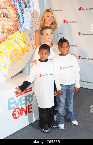 Claire Danes in der Pressekonferenz zum Speichern der Kinder Kampagne Veranstaltung, Vanderbilt Hall im Grand Central Terminal, New York, Stockfoto