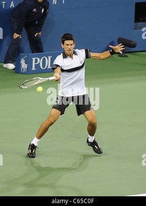 Novak Djokovic in Anwesenheit für uns Open 2010 Tennis Turnier Herren-Einzel-Finale-Match, Arthur Ashe Stadium, New York, NY 13. September 2010. Foto von: Rob Rich/Everett Collection Stockfoto