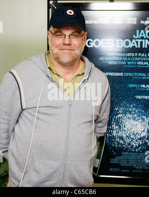 Philip Seymour Hoffman im Ankunftsbereich für JACK GOES BOATING Premiere, Landmark Theater, Los Angeles, CA 13. September 2010. Foto von: Craig Bennett/Everett Collection Stockfoto