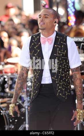 Chris Brown bei Talkshow auftritt für NBC heute zeigen Summer Concert Series mit Chris Brown, Rockefeller Plaza, New York, NY 15. Juli 2011. Foto von: Kristin Callahan/Everett Collection Stockfoto