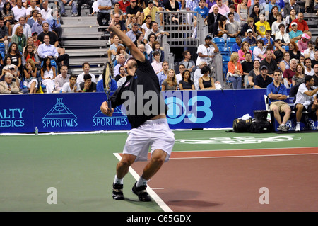 Andy Roddick in Anwesenheit für die WTT-Tennis-match zwischen der Sportimes New York und Philadelphia Freiheiten, Sporttime Stadion am Randalls Island, New York, NY 14. Juli 2010. Foto von: E.m. Dionisio/Everett Collection Stockfoto