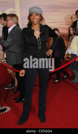 Holly Robinson Peete im Ankunftsbereich für Rapunzel-Neu VERFÖHNT Premiere, El Capitan Theatre, Los Angeles, CA 14. November 2010. Foto von: Elizabeth Goodenough/Everett Collection Stockfoto