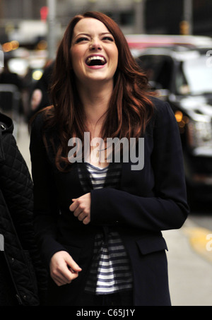 Emma Stone bei Talkshow auftritt für The Late Show with David Letterman - THU, Ed Sullivan Theater, New York, NY 14. Oktober 2010. Foto von: William D. Bird/Everett Collection Stockfoto