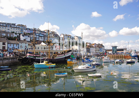 Das Replikat der Golden Hind, Brixham Hafen, Brixham, Devon, England, Vereinigtes Königreich Stockfoto