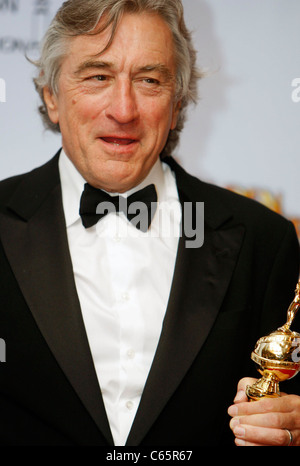 Robert De Niro im Presseraum für The Hollywood Foreign Press Association 68. Annual Golden Globes Awards - PRESS ROOM, Beverly Hilton Hotel in Los Angeles, CA 16. Januar 2011. Foto von: Jef Hernandez/Everett Collection Stockfoto