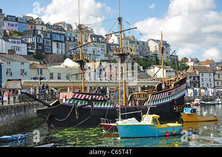 Das Replikat der Golden Hind, Brixham Hafen, Brixham, Devon, England, Vereinigtes Königreich Stockfoto